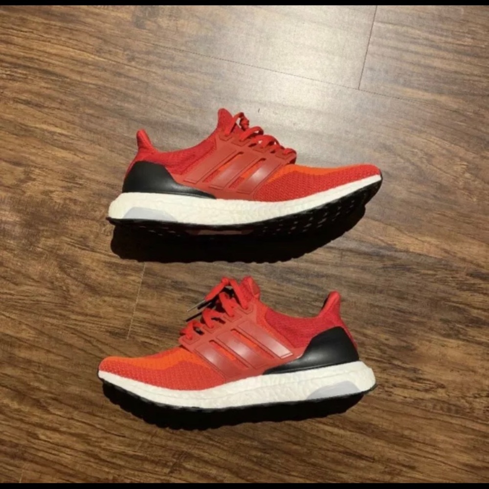 Barely Used Adidas Ultra Boost 2.0 Red Gradient Size 10 With Box